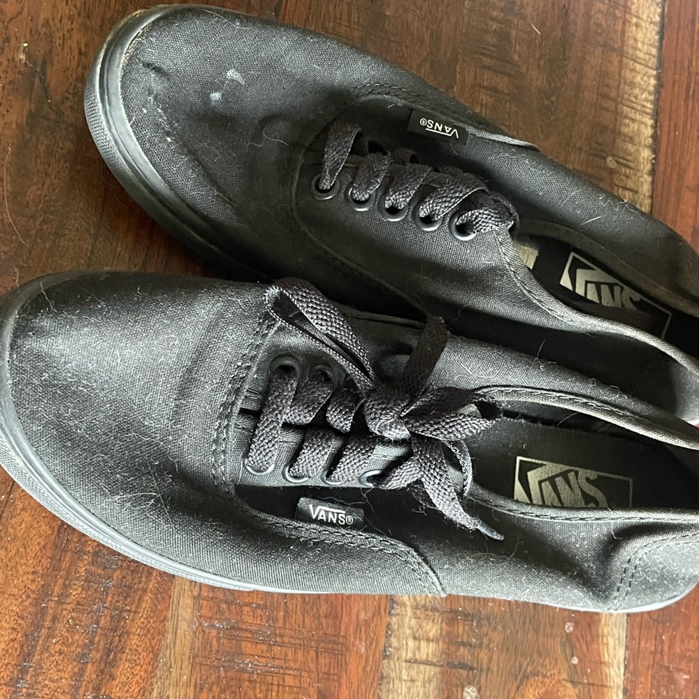 Black womens vans size 7.5
